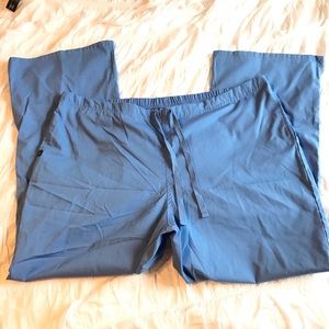 Life Uniform Scrub Set : Flare Pant & V-Neck Top